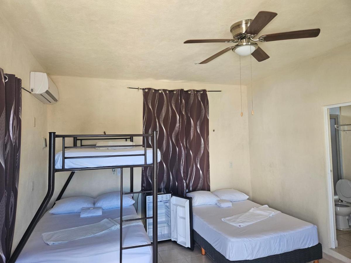 Auberge de jeunesse El Padrino à Akumal Extérieur photo